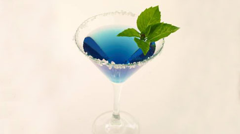 picture of a specialty cocktail at 9 Dragons restaurant